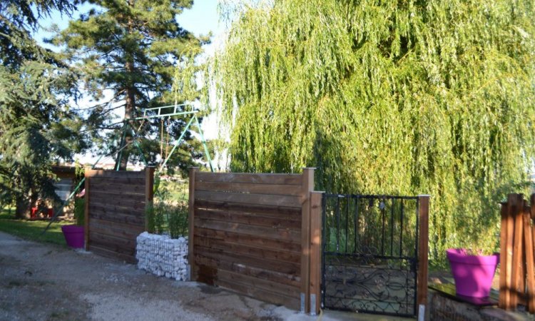 Installation de clôtures à Saint-Martin-la-Plaine - H2O Paysages